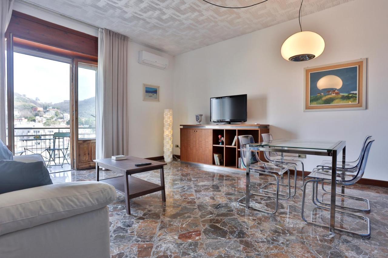 Salerno Irno Bright Apartment Εξωτερικό φωτογραφία