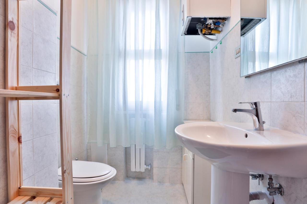 Salerno Irno Bright Apartment Εξωτερικό φωτογραφία